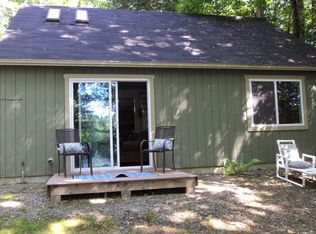 10 Chickadee Ln, Dexter, ME 04930