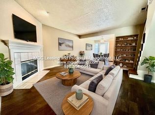4605C NE Whispering Winds Cir, Lees Summit, MO 64064