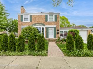 1628 W Brown St, Arlington Heights, IL 60004