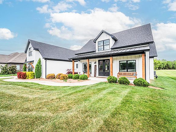 3rd image of 9172 Poplar Grove Ln