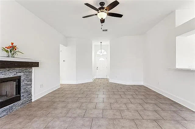 85 Moss Dr — Photo 7