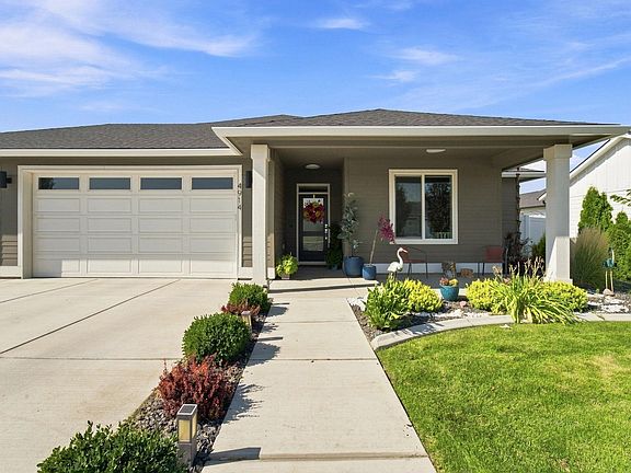 3rd image of 4914 White Dr