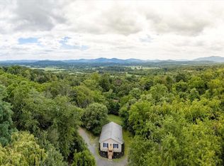 820 Newtown Rd, Greenwood, VA 22943