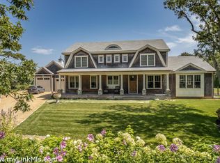 11B Duarte Cir, Edgartown, MA 02539