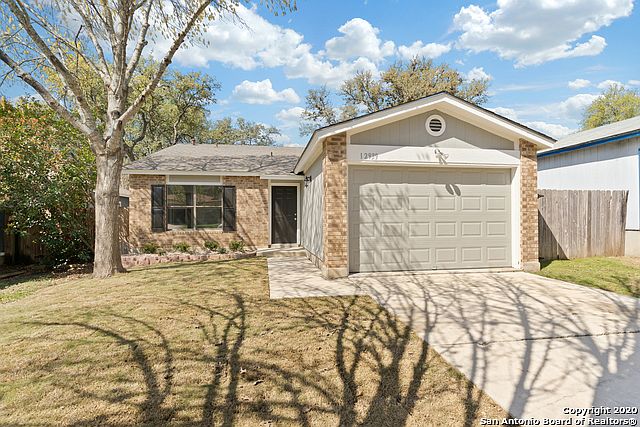 1st image of 12939 Maple Park Dr