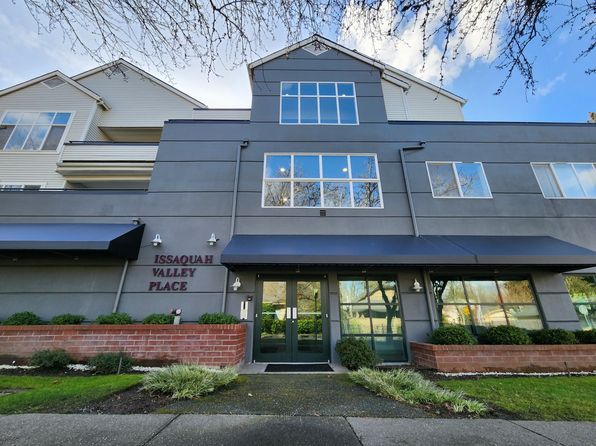 75 NW Dogwood St APT 206