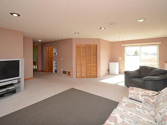 4th image of 1107 Flintwood St SW
