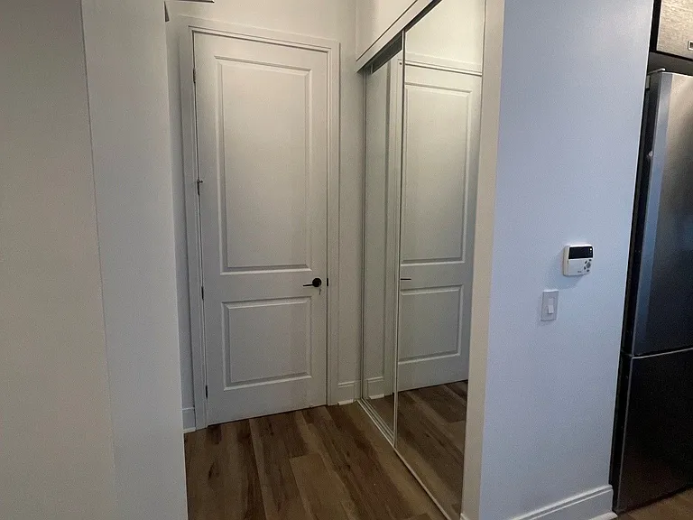 21 Balmuto St #1004 — Photo 2