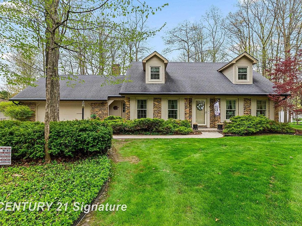 1st image of 3575 E Marcus Dr