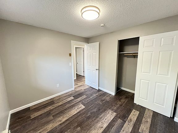 5th image of 12517 47th Ave SW #6