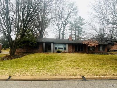 1319 Kendon Dr, Saint Louis, MO, 63131