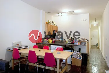 Rented by Wave Real Estate Group