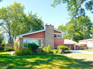 502 Lotus Ln, Glenview, IL