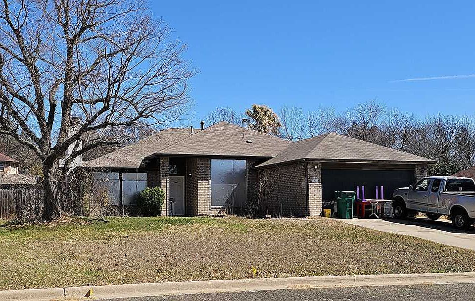 1st image of 2305 Skipcha Dr