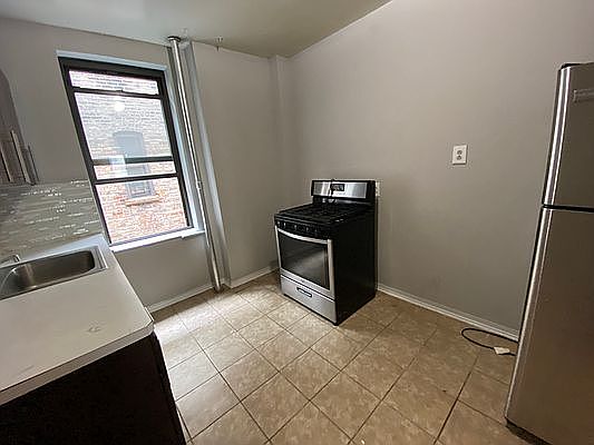5th image of 56 Fort Washington Ave #B55