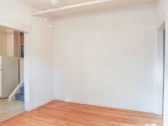5th image of 1201 W Waveland Ave APT 1