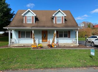 214 Maple St, Jefferson, NC 28640