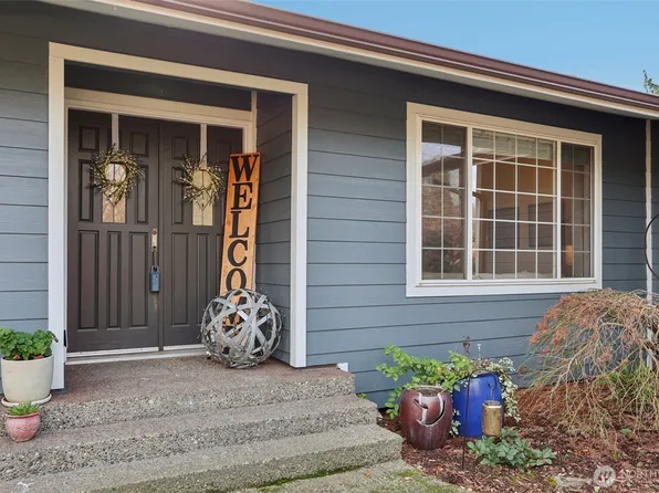 9002 34th Avenue SW, Seattle, WA 98126