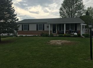 4 Garden Ln, Hanover, PA 17331