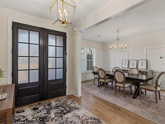 5th image of 4757 Carousel Ln