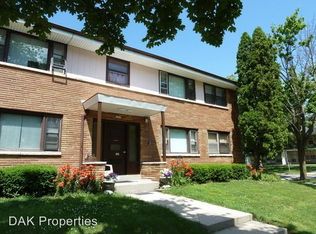 1201 E Singer Cir APT 4, Milwaukee, WI 53212