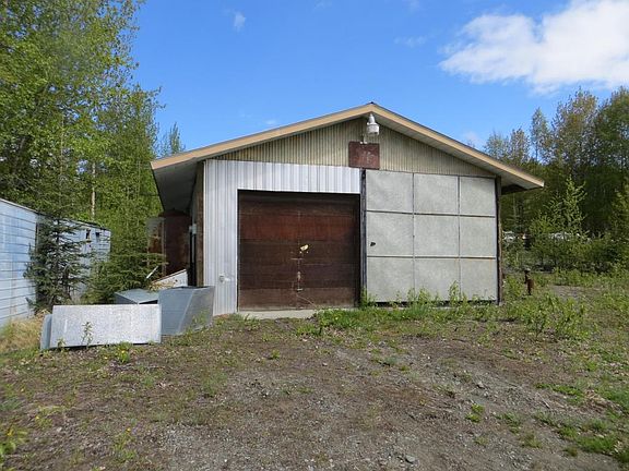 2nd image of 44498 Delta Ave