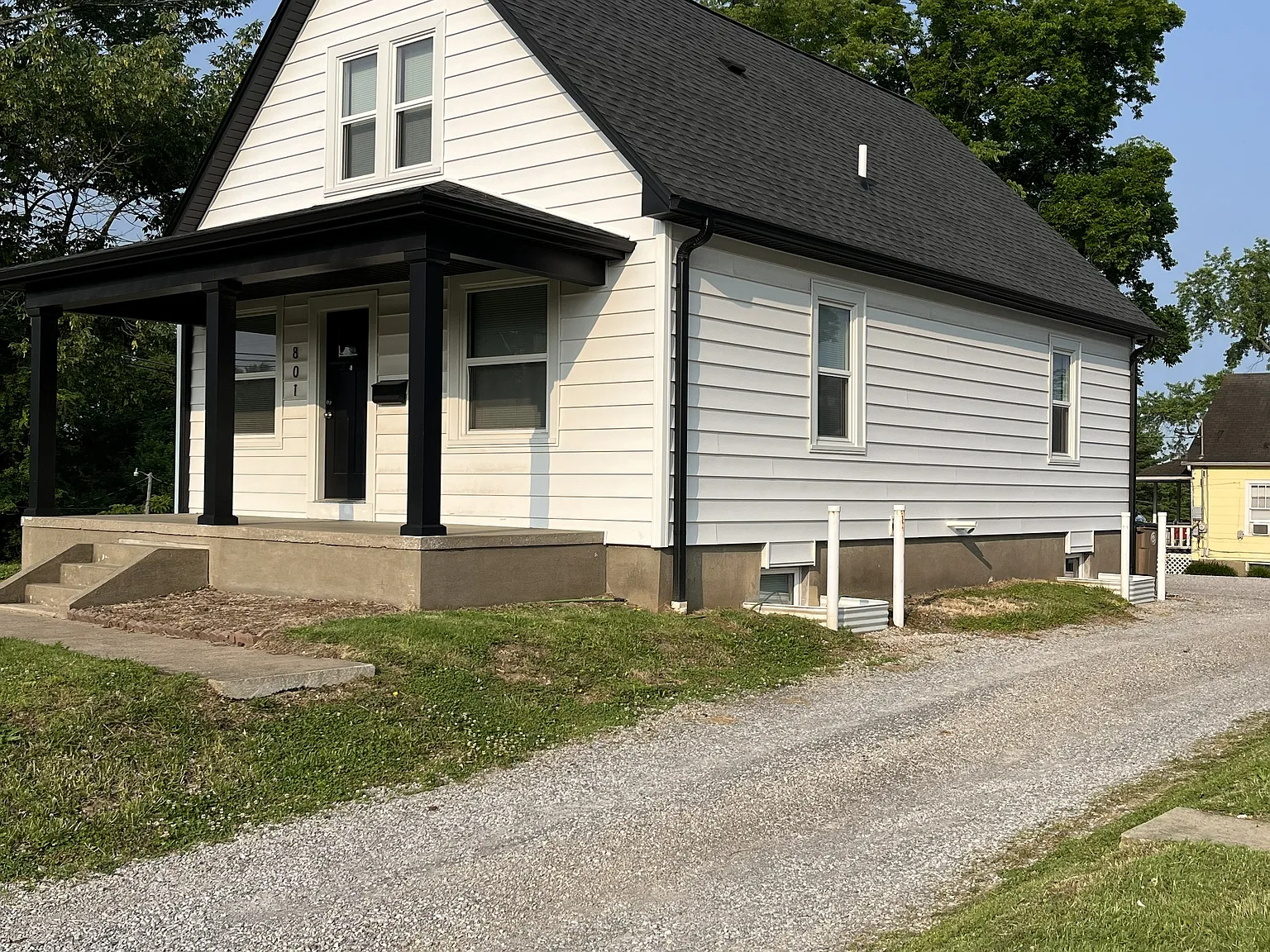 8 bed, $1,700 — Photo 2