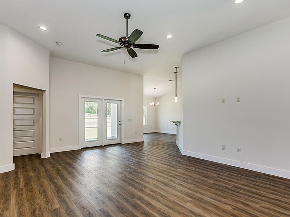 5th image of 2450 Avenida De Sol