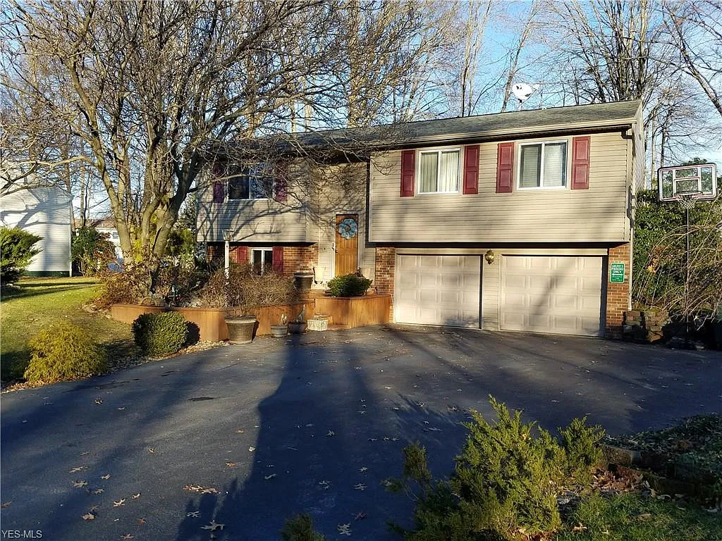 326 Stahl Ave photo 1