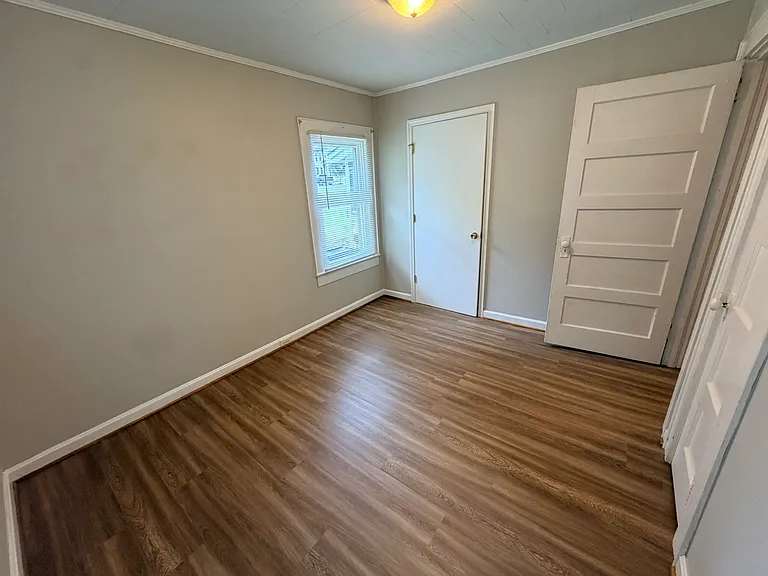 502 S Main St — Photo 5
