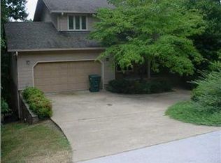 1728 Valley Forge Dr, Hixson, TN 37343