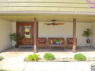 7610 SW Oxfordshire Rd, Topeka, KS 66614