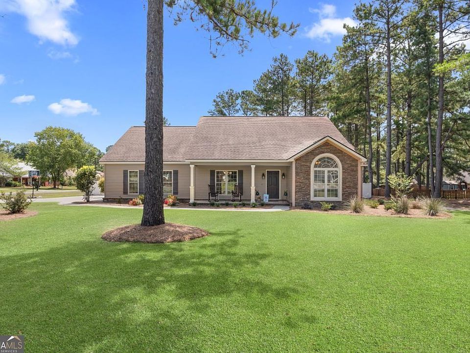 1st image of 126 Sweet Briar Trl