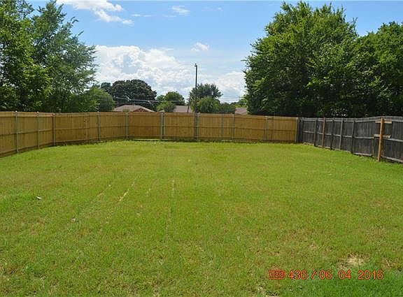 3rd image of 2537 Spring Creek Dr