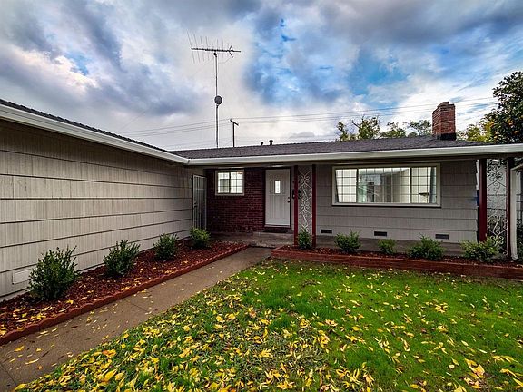 5th image of 9164 Condesa Dr