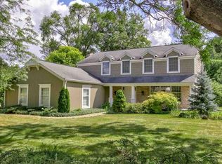 408 Canterbury Dr, Saginaw, MI