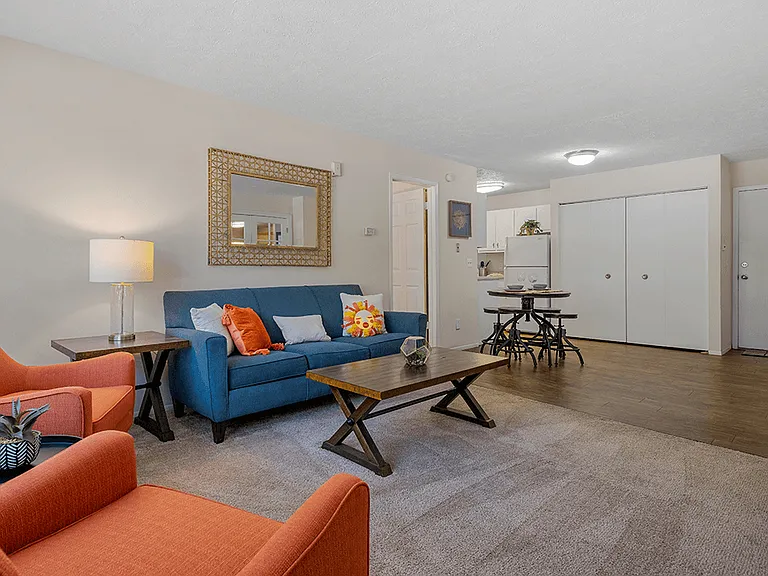 Tour Lakecrest Apartments Today!