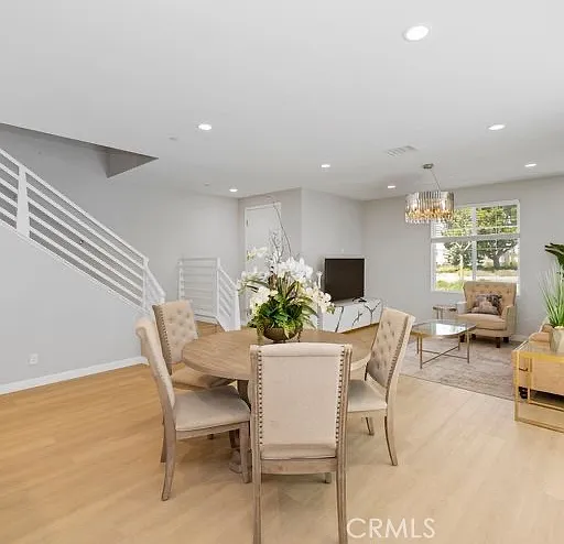 3 bed, 2.5 bath, 1971 sqft, $5,500 — Photo 4