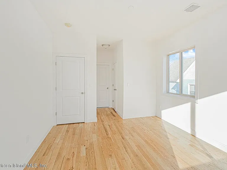 16 Church Ave #1 — Photo 7