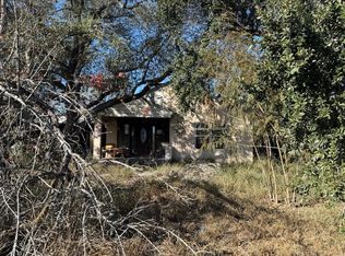 909 E 1st St, Alice, TX 78332