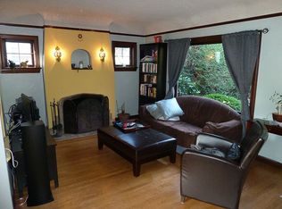 2113 N 40th St, Seattle, WA 98103