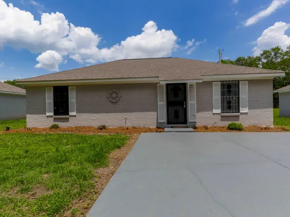 104 Kadens Kove, Magee, MS 39111