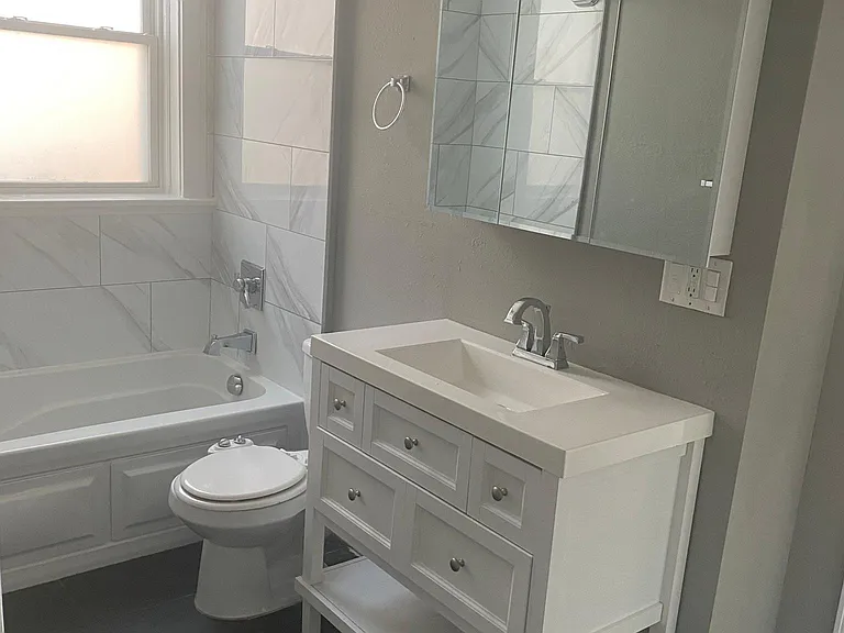 2842 Sidney St #2842 — Photo 9