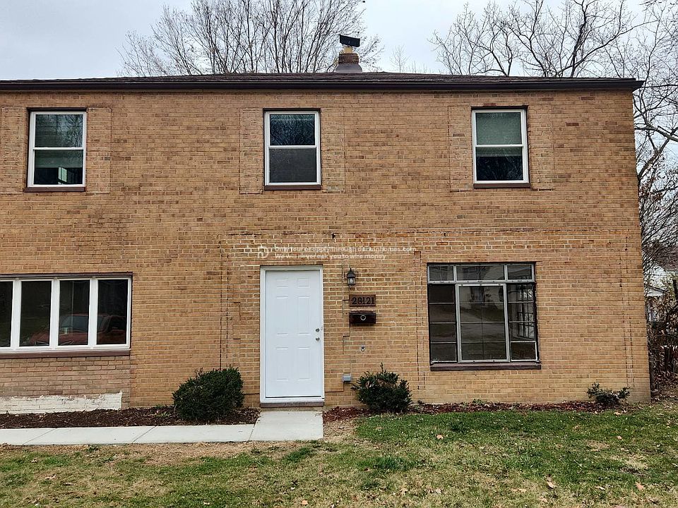 1st image of 28121 Tremaine Dr