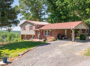 1865 Oak Grove Rd, Woodlawn, VA 24381