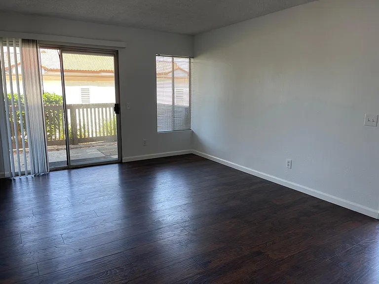 906 S Rancho Santa Fe Rd #A — Photo 2