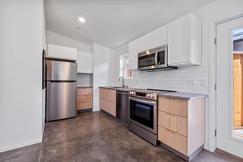 245 Roble Ave #251 Photo 1