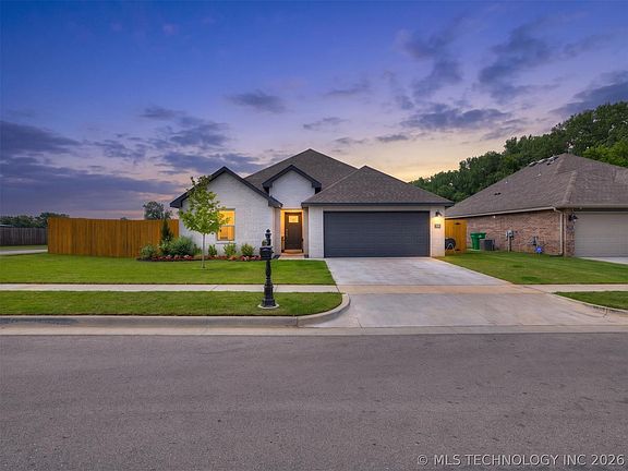 4th image of 7030 E 155th Pl S