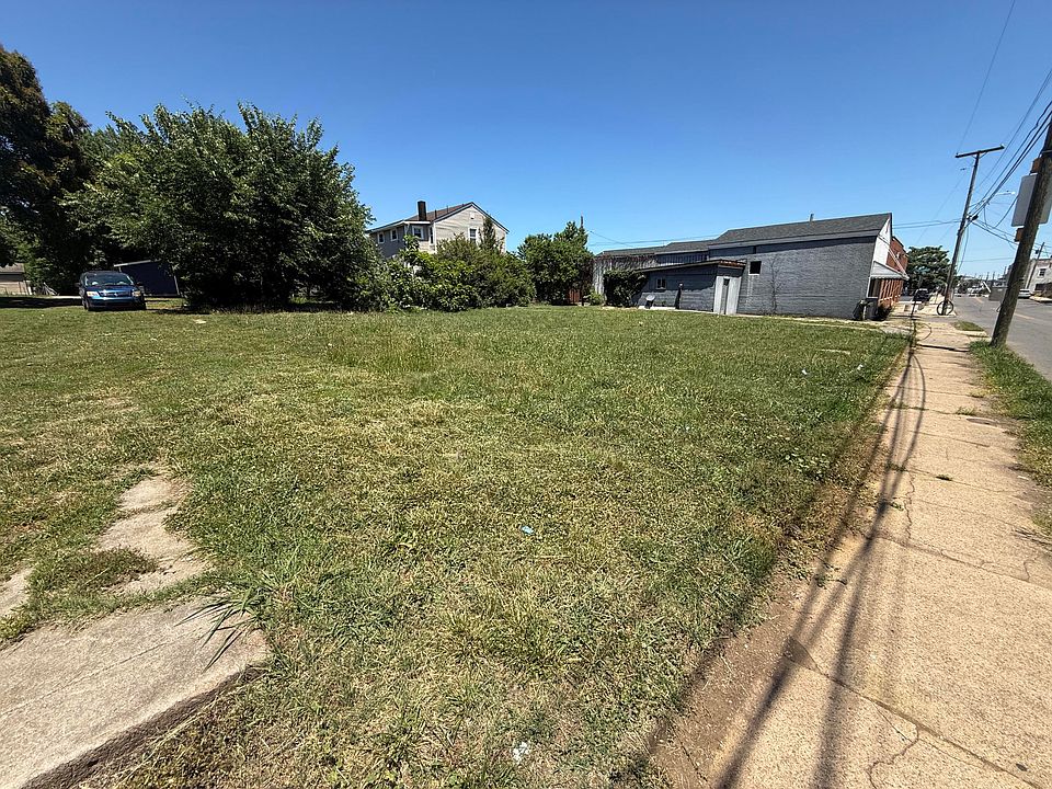 2nd image of 5 Salem Ave SW