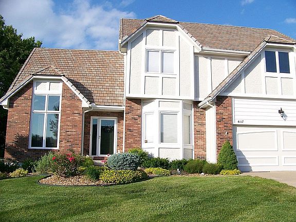 3rd image of 4117 NE Courtney Dr